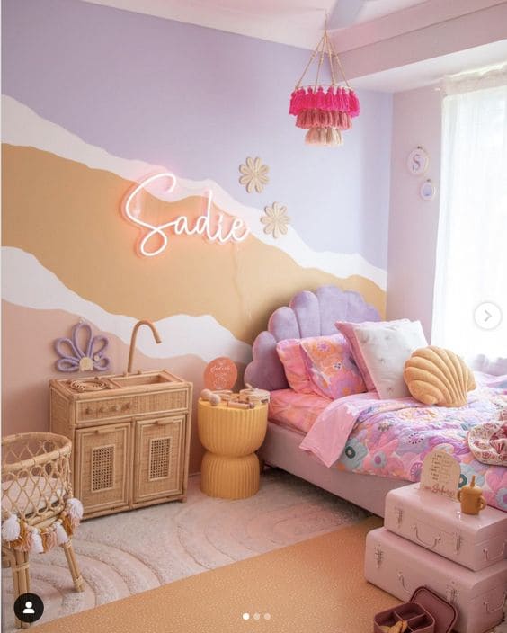 10 Decorating Ideas for a Girl's Room