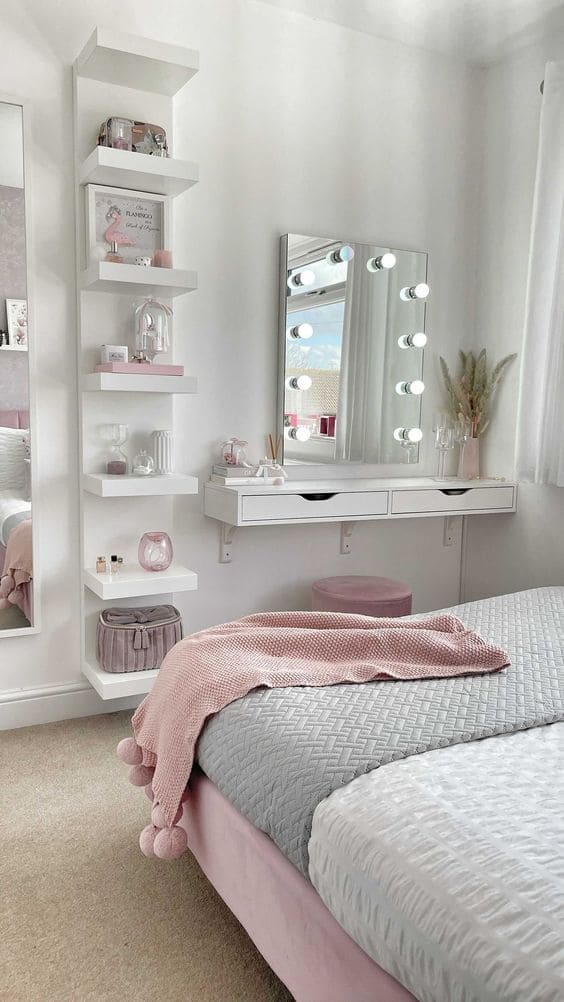 10 Decorating Ideas for a Girl's Room